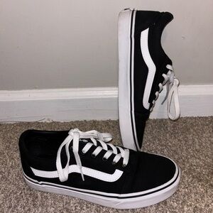 Black vans